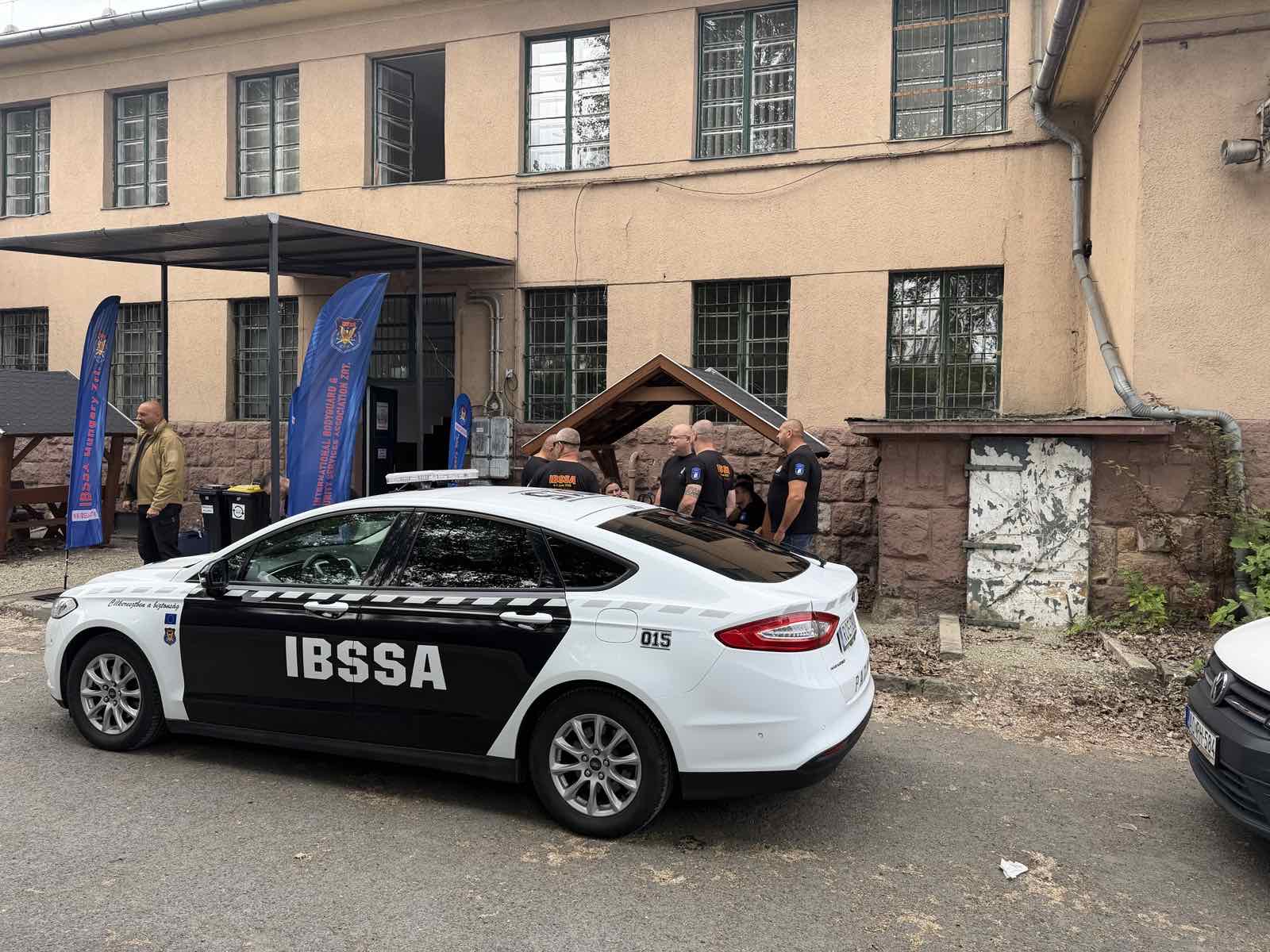 Ford Mondeo de patrulare la baza de instruire